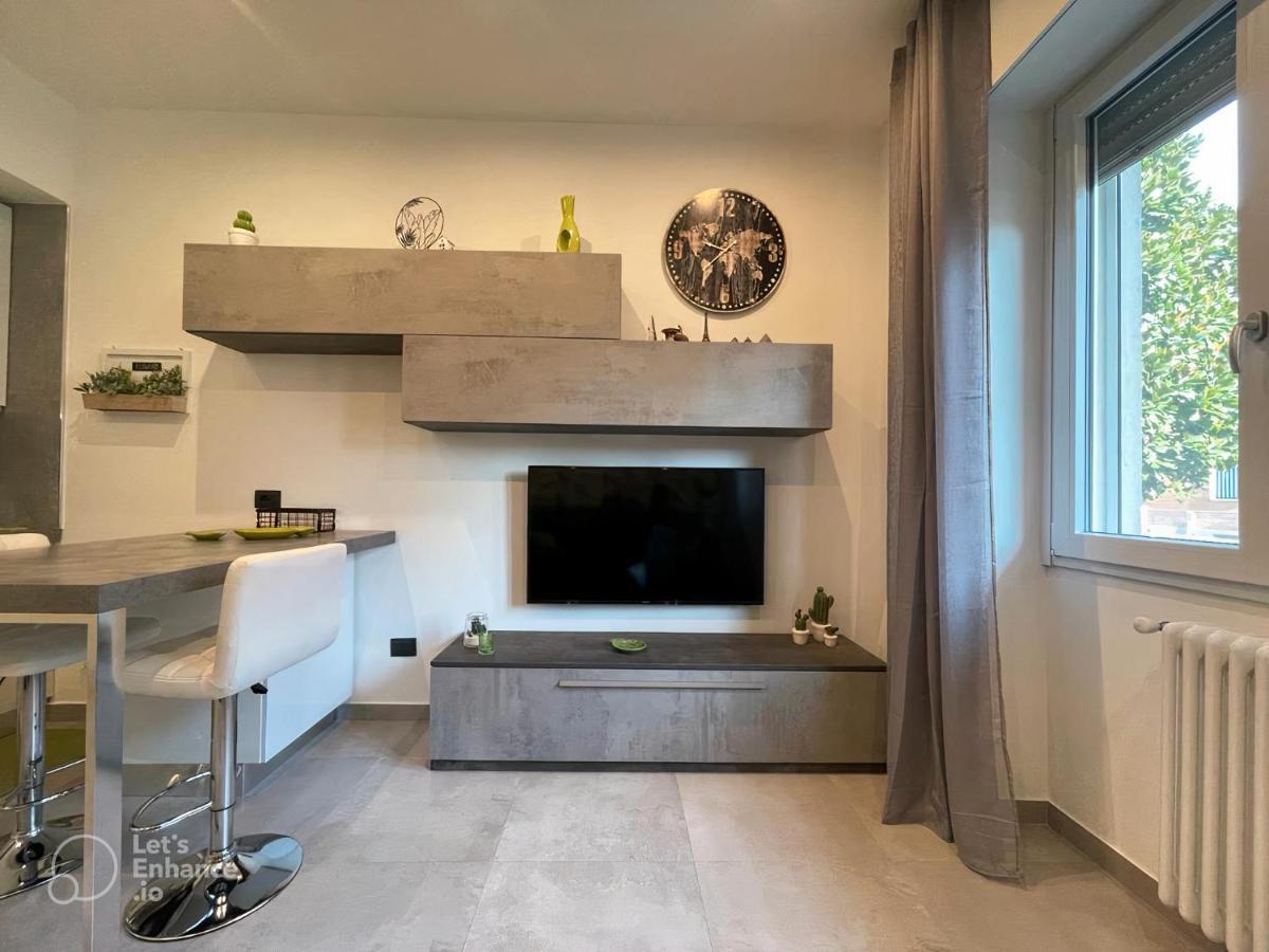 R39 Modern Apartment With Private Parking ミラノ エクステリア 写真