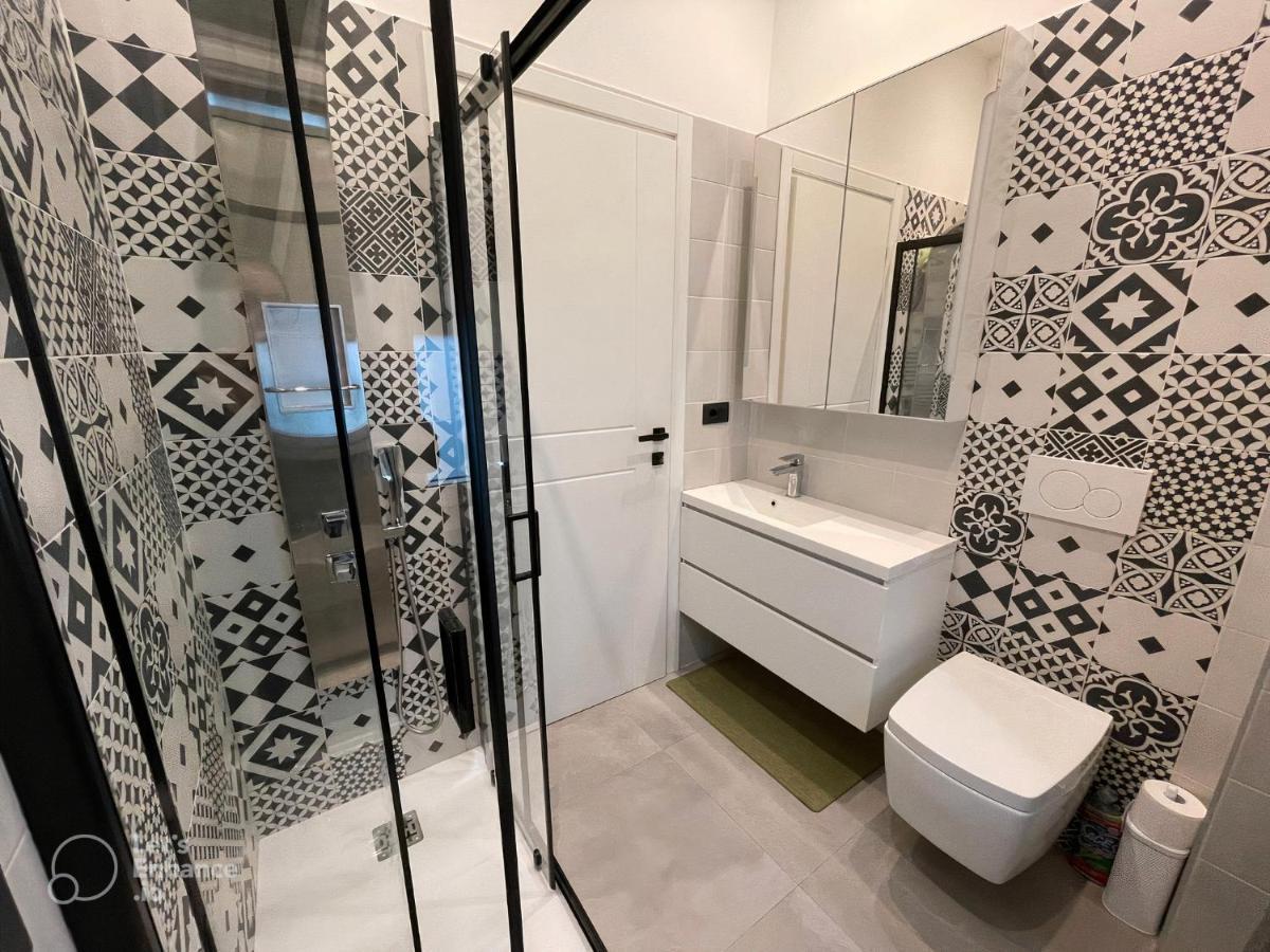 R39 Modern Apartment With Private Parking ミラノ エクステリア 写真